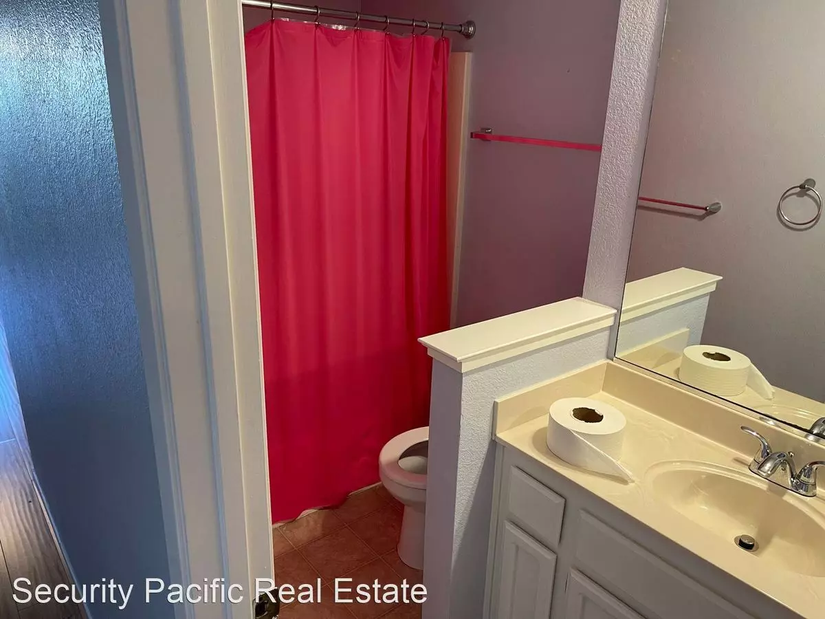 302 Wildrose Circle, Pinole, CA 94564 photo 4