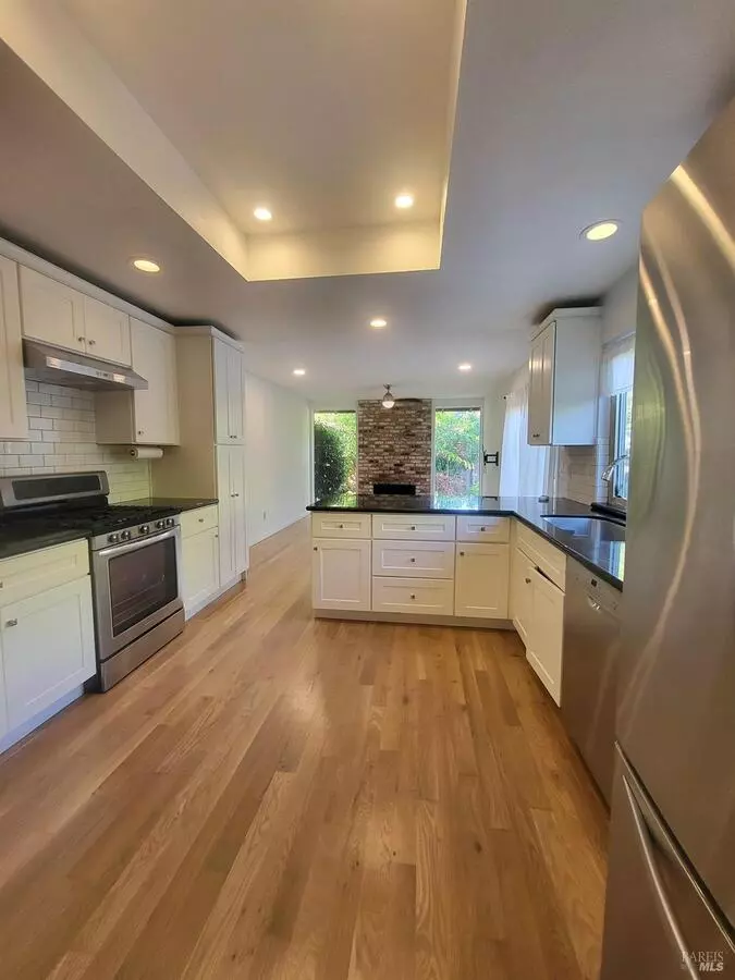 3345 Diablo Circle, Pinole, CA 94564 photo 5