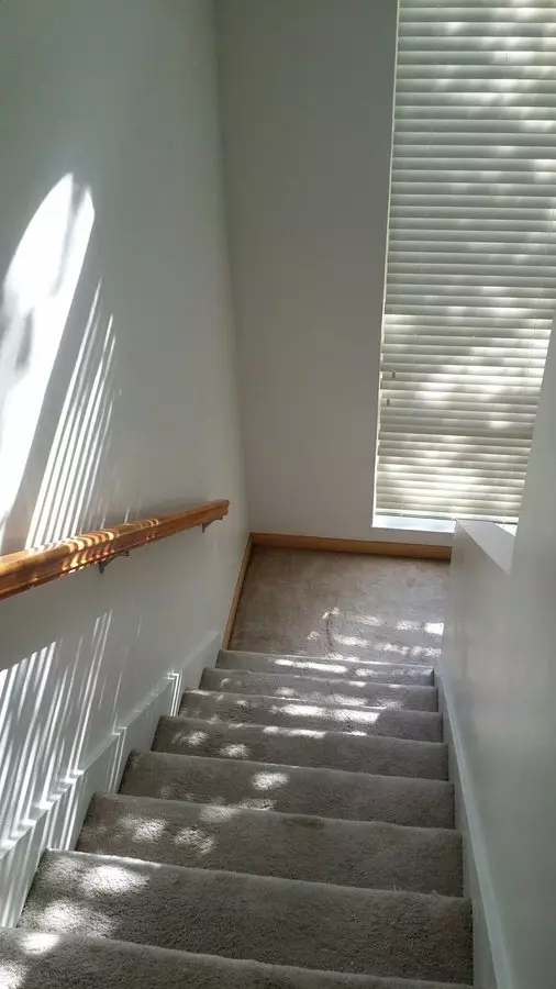 Cozy 2 Bedroom Townhouse photo 5