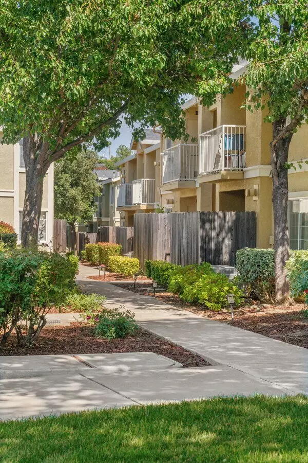 Creekside Village photo 2