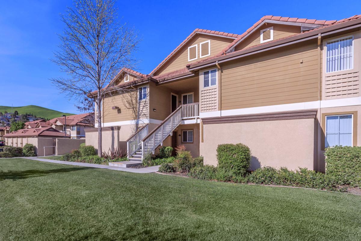 Woodland Hills Apartments photo 2