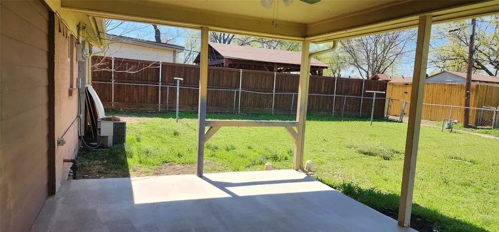 1729 Sherrye Drive, Plano, TX 75074 photo 4