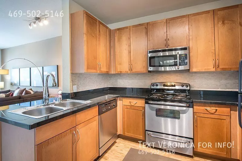 8401 Memorial Ln photo 5