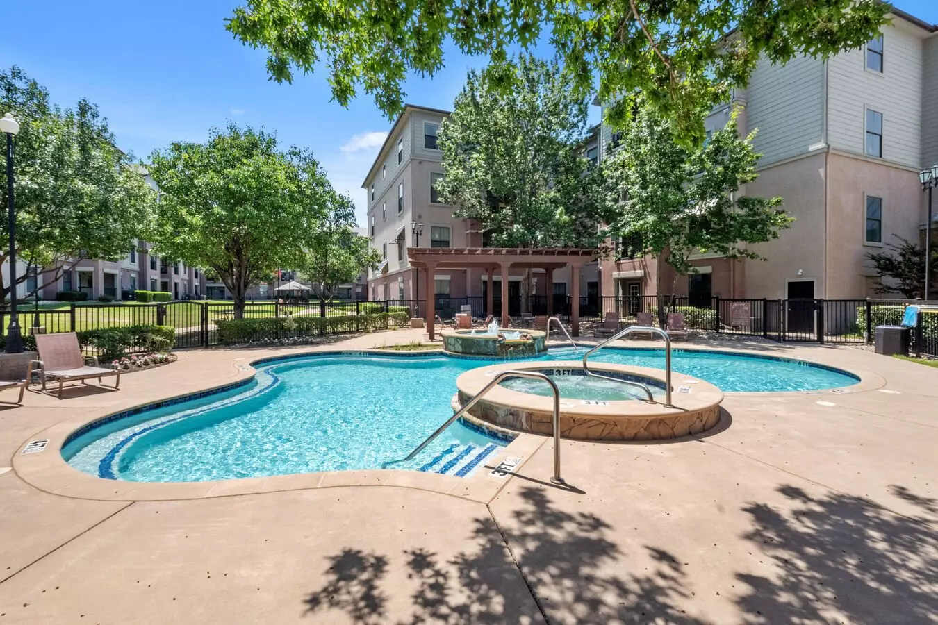 Plaza At Chase Oaks photo 3