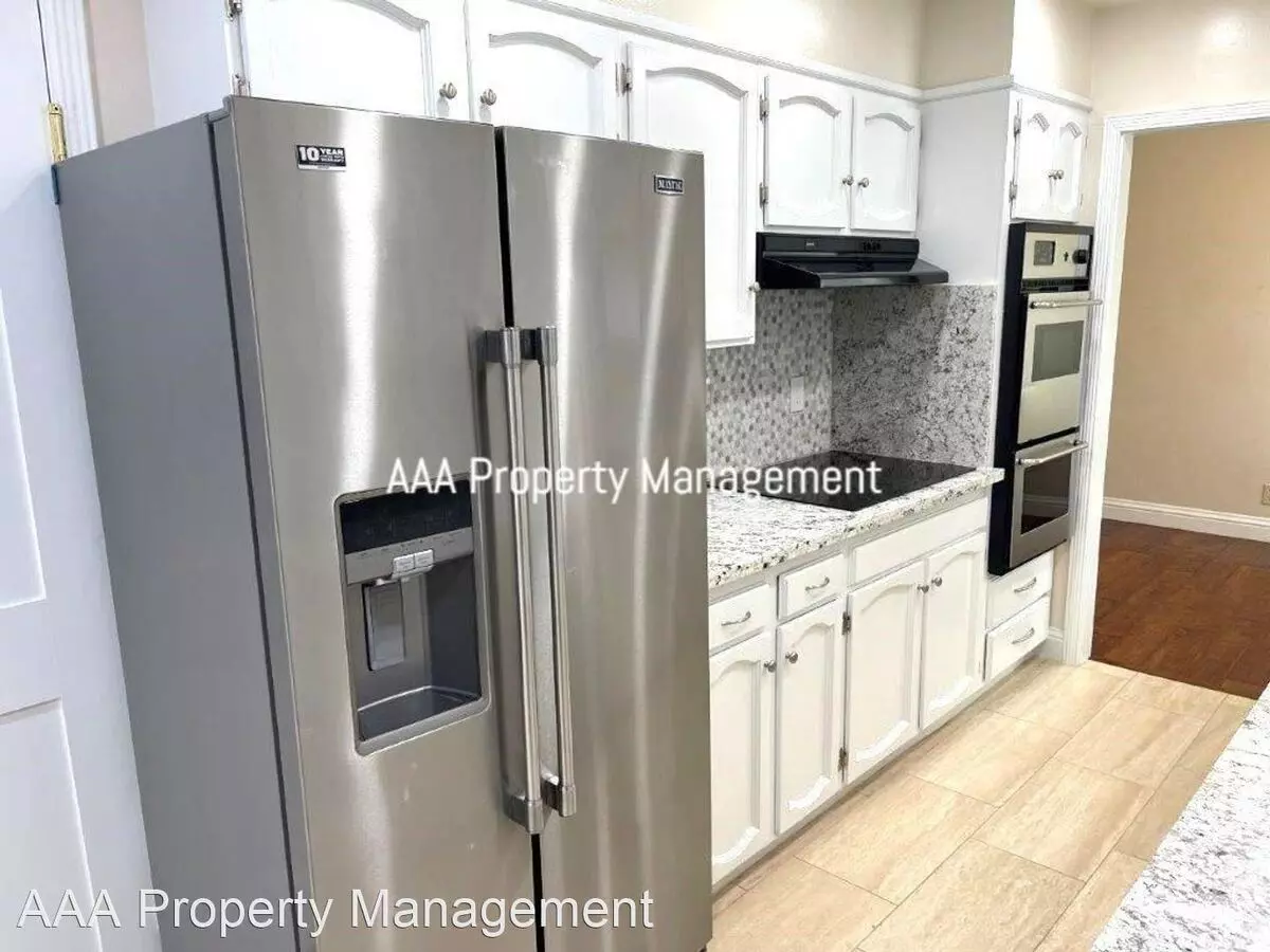 2172 Ahneita Dr. photo 5
