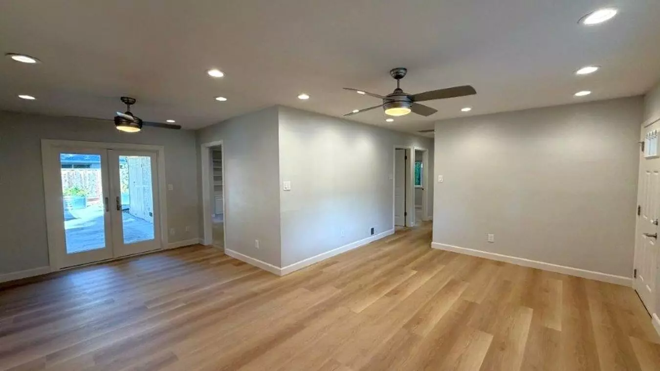 Gregory Gardens P.h. Beautiful 4-bedroom 2 Bath Home W/ 2 Car Garage photo 5