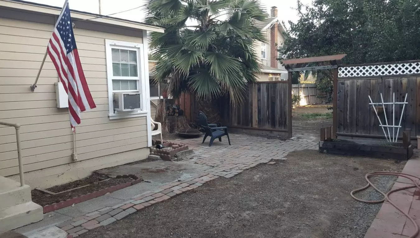 627 & 663 Rose Ave photo 4