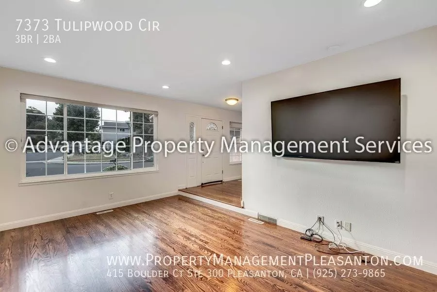7373 Tulipwood Circle, Pleasanton, CA 94588 photo 2