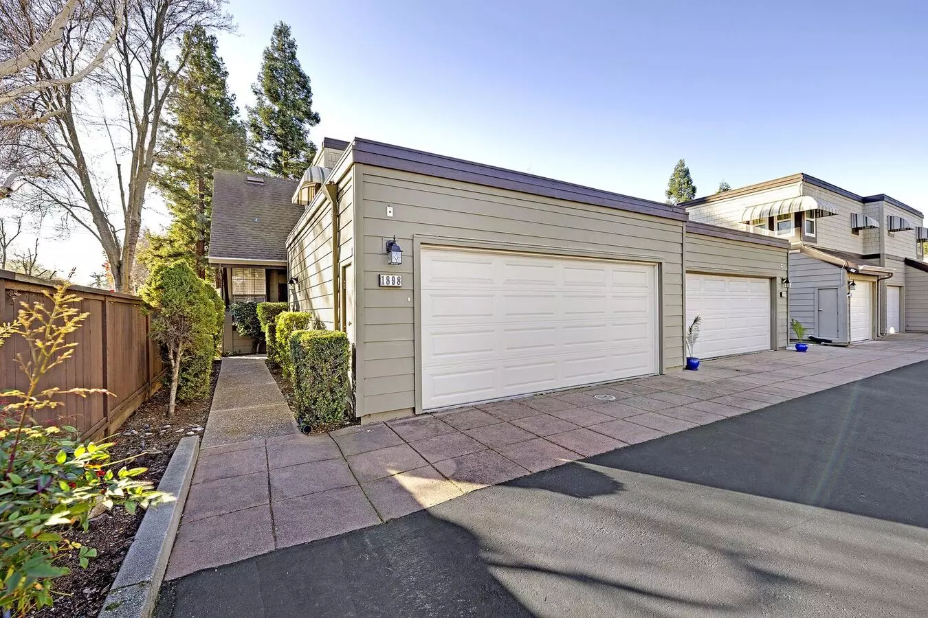Beautiful Townhome in the Heart of Pleasanton photo 2