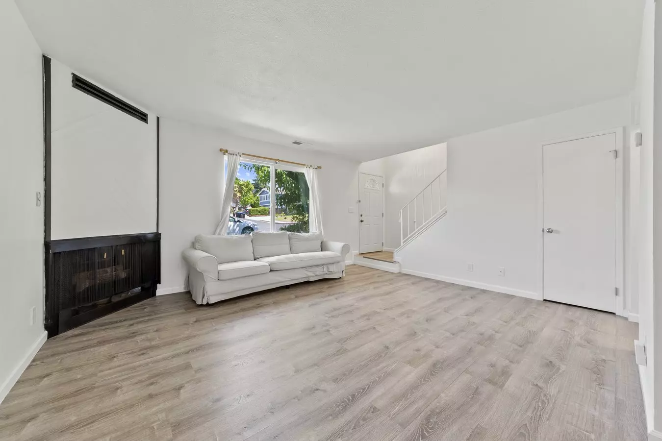 3327 Norton Way, Pleasanton, CA 94566 photo 3