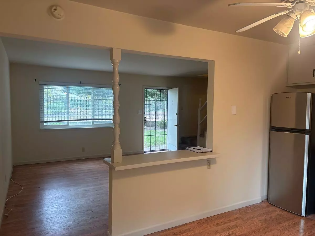 Great Apartment Near Downtown Pleasanton! photo 5