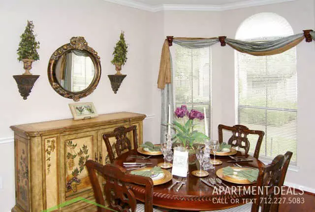 206 Kellington Drive North, Kingwood, TX 77339 photo 5