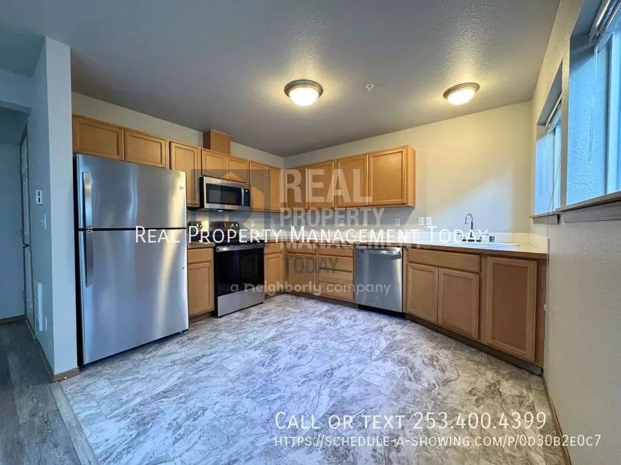 10504 140th Street Court East, Puyallup, WA 98374 photo 5