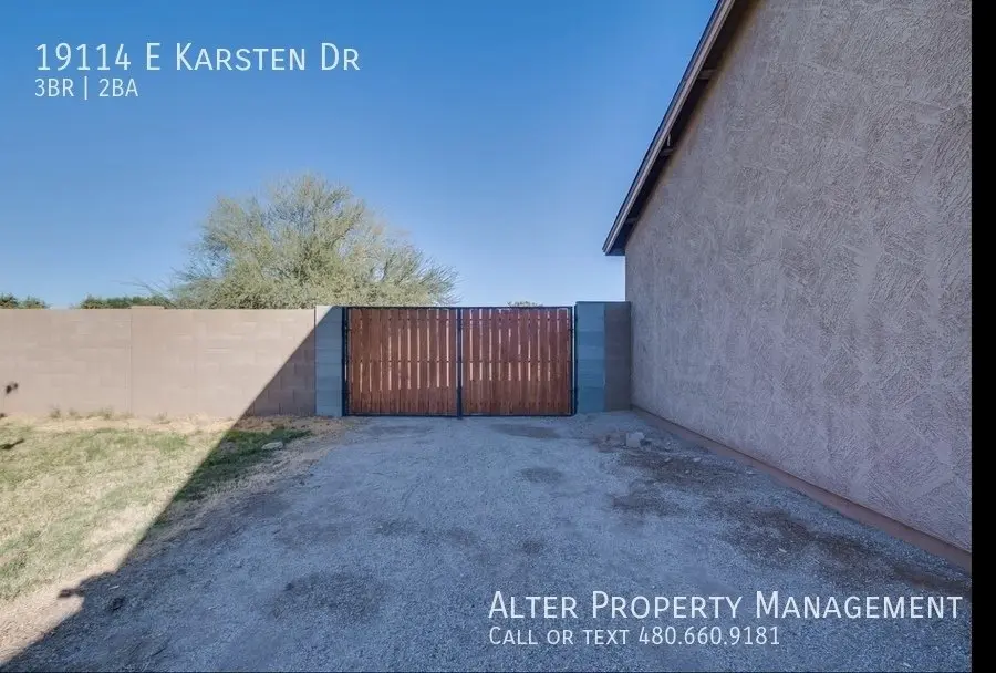 19114 E Karsten Dr photo 3