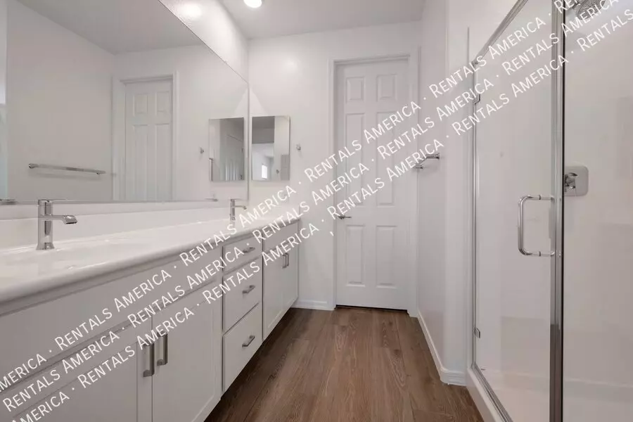 23015 East Starflower Drive, Queen Creek, AZ 85142 photo 2