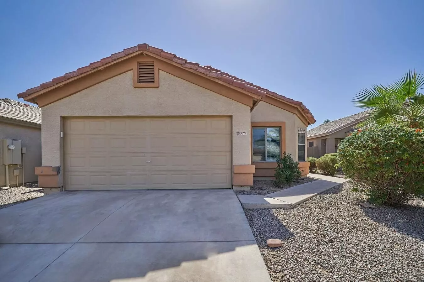 3677 W Santa Cruz photo 3