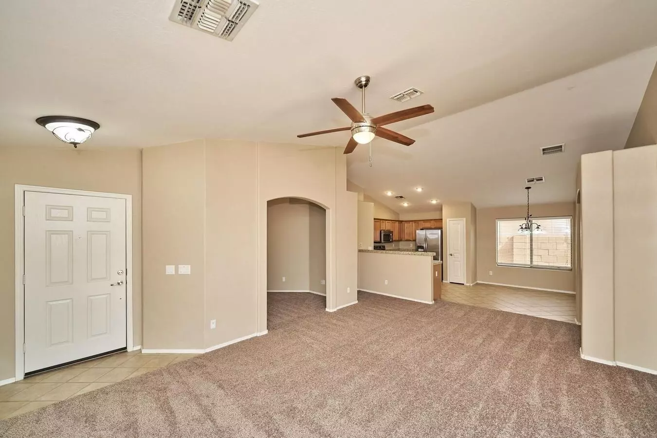 3677 W Santa Cruz photo 4