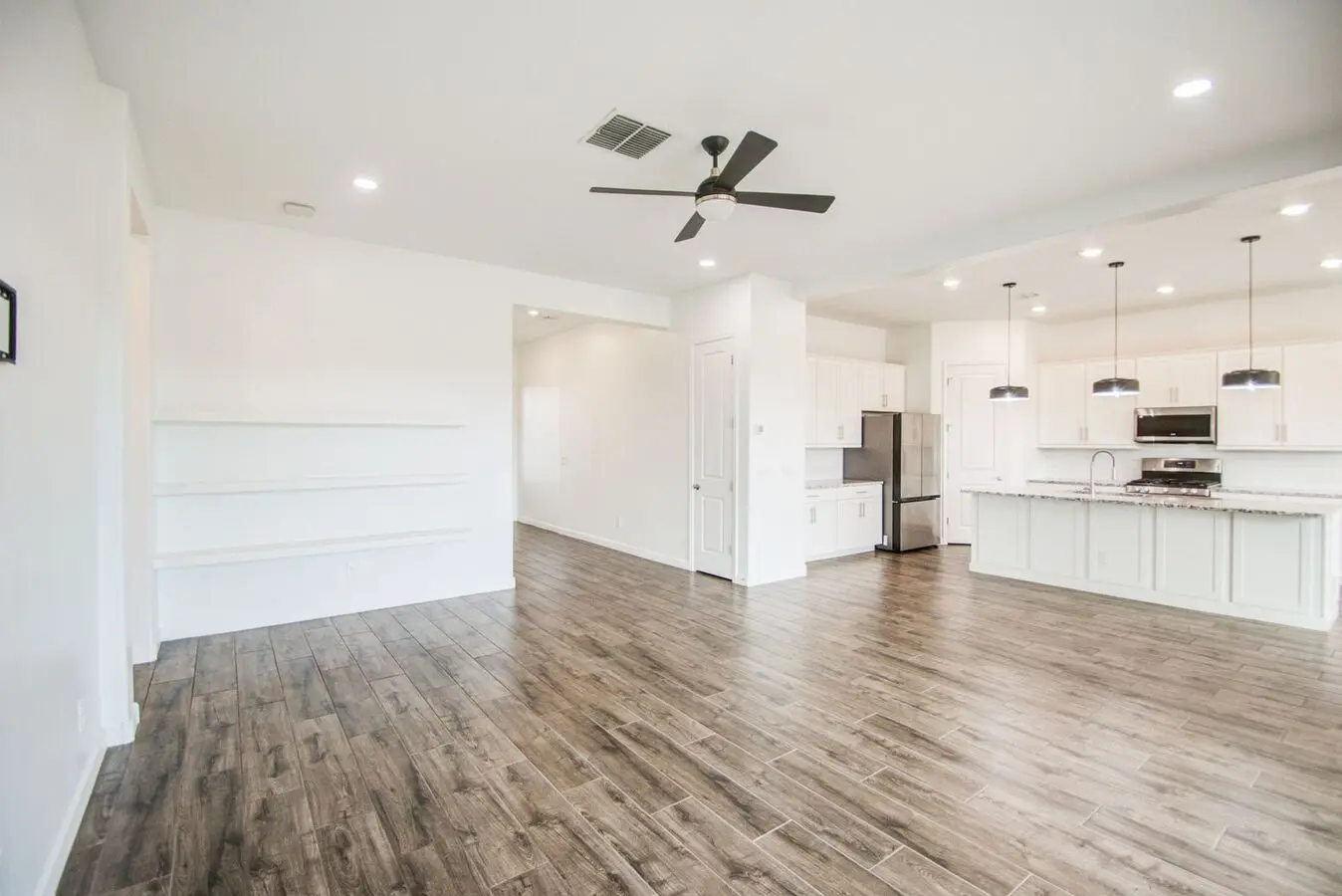 Spacious New photo 5