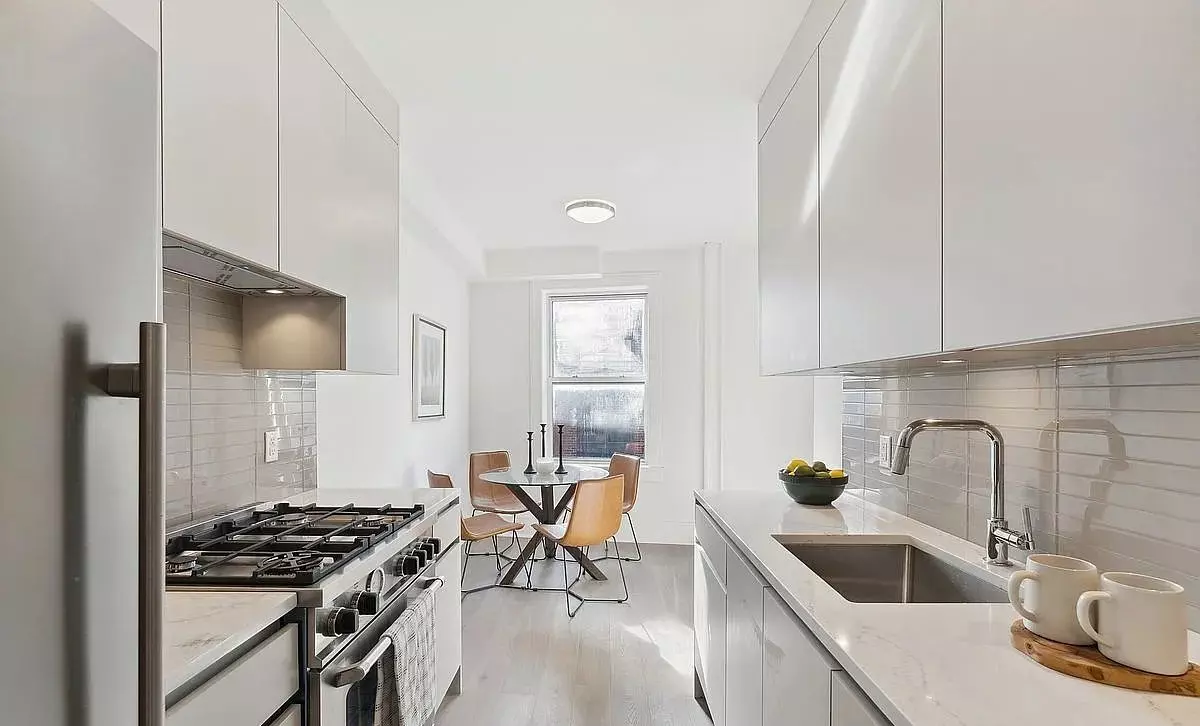 148-09 Northern Boulevard photo 4