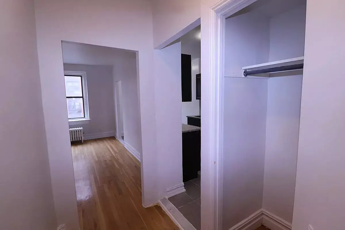 Spacious 1br With Large Living Room Near Main St 7 Train photo 5