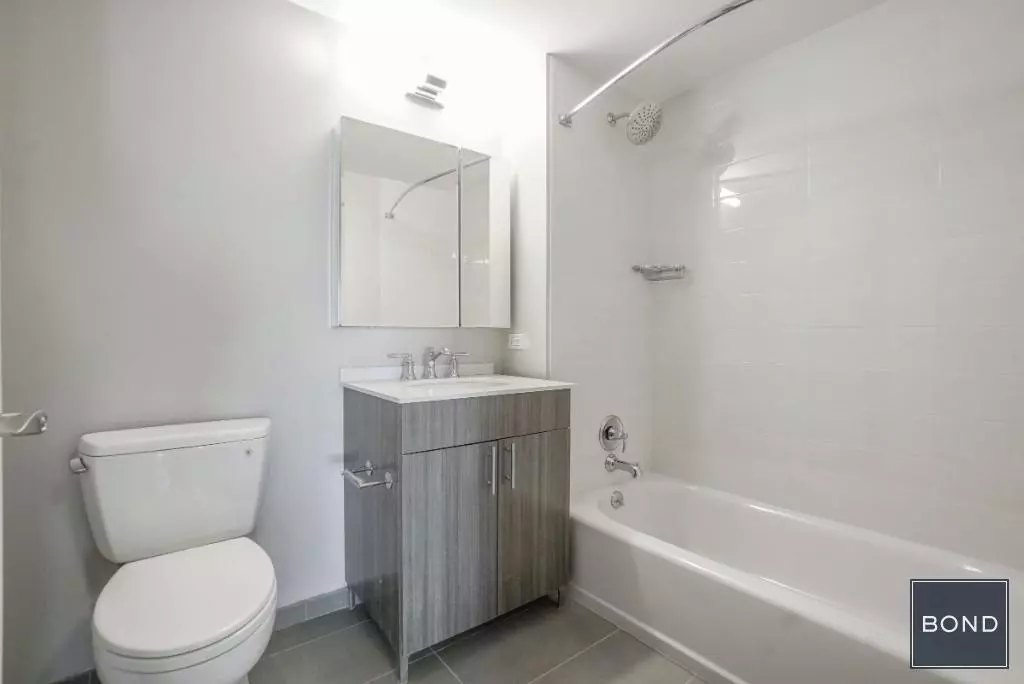 178-02 Hillside Avenue photo 3
