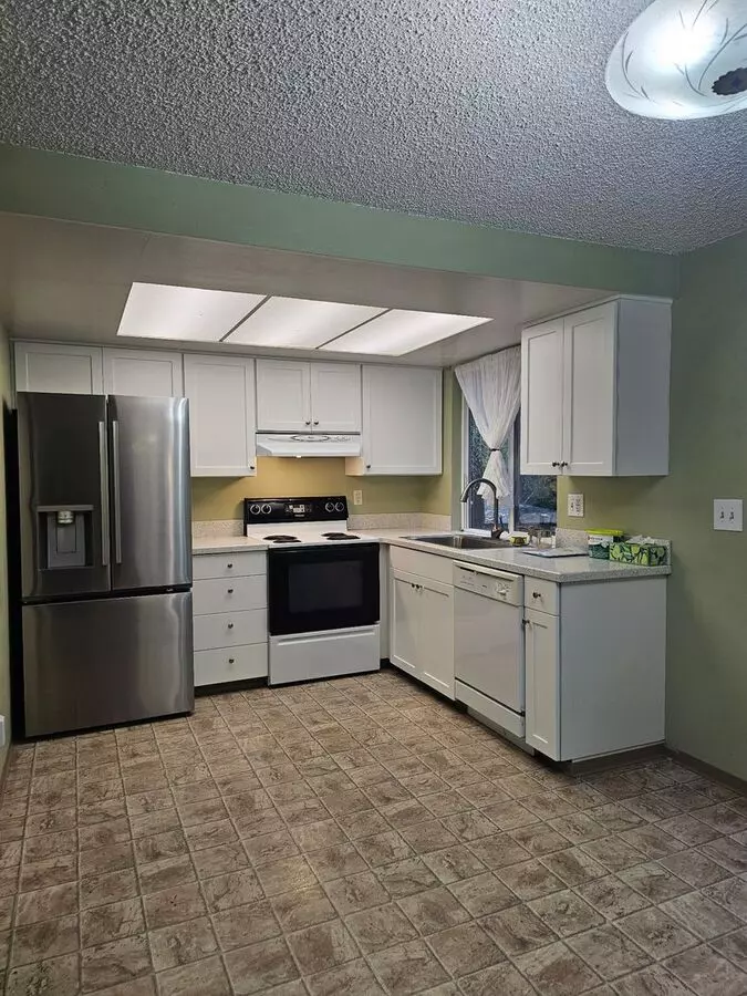 10620 171st Avenue Northeast, Redmond, WA 98052 photo 3