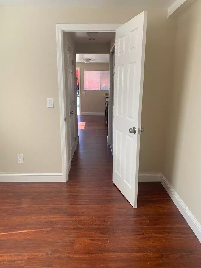 116-126 Pine photo 5