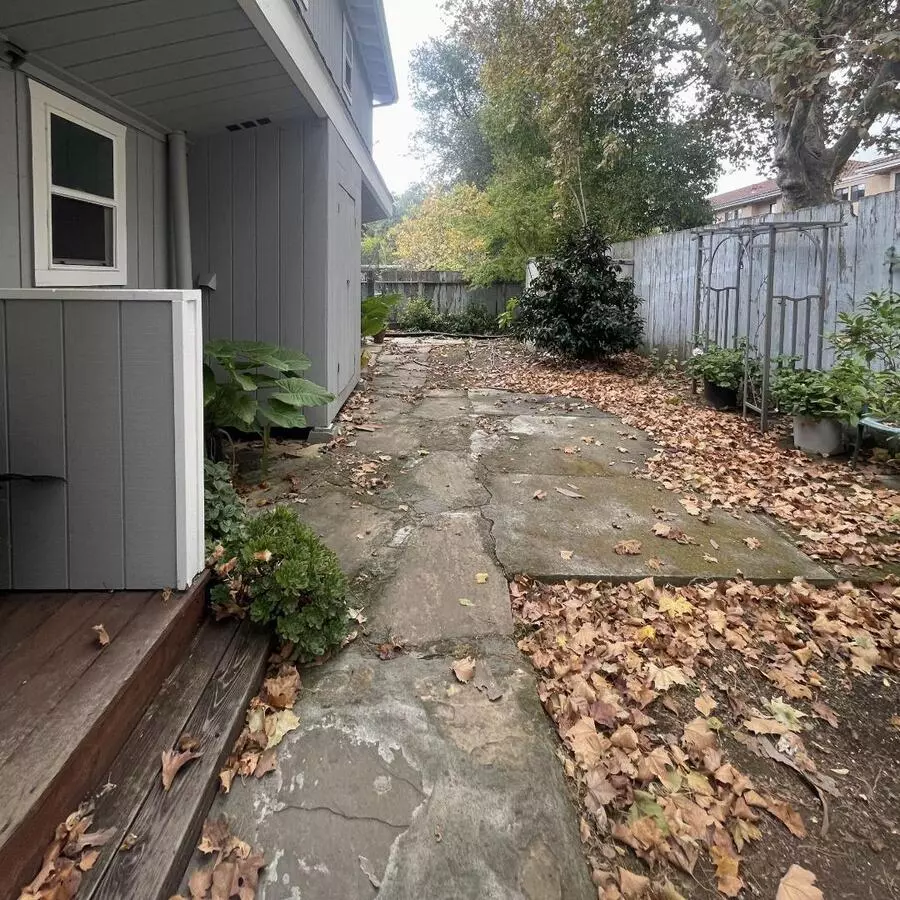 134 Cypress Street, Redwood City, CA 94061 photo 2