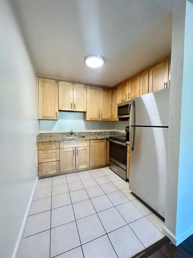 1587 Oxford Street, Redwood City, CA 94061 photo 4