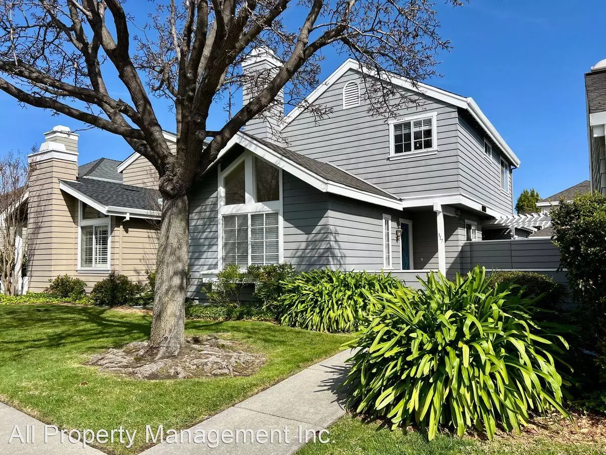 317 Commander Lane, Redwood City, CA 94065 photo 2
