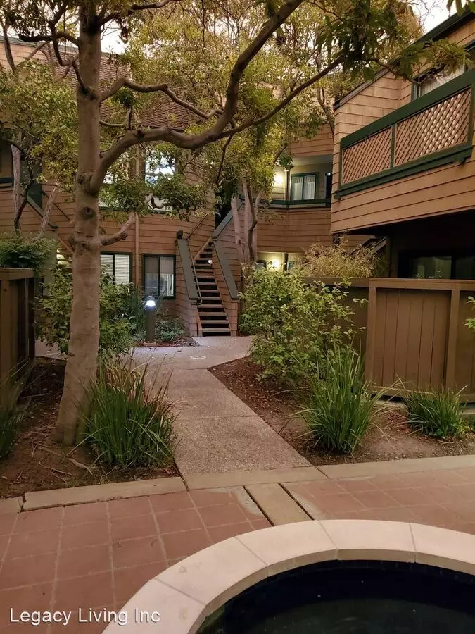 43 Pelican Lane, Redwood City, CA 94065 photo 3