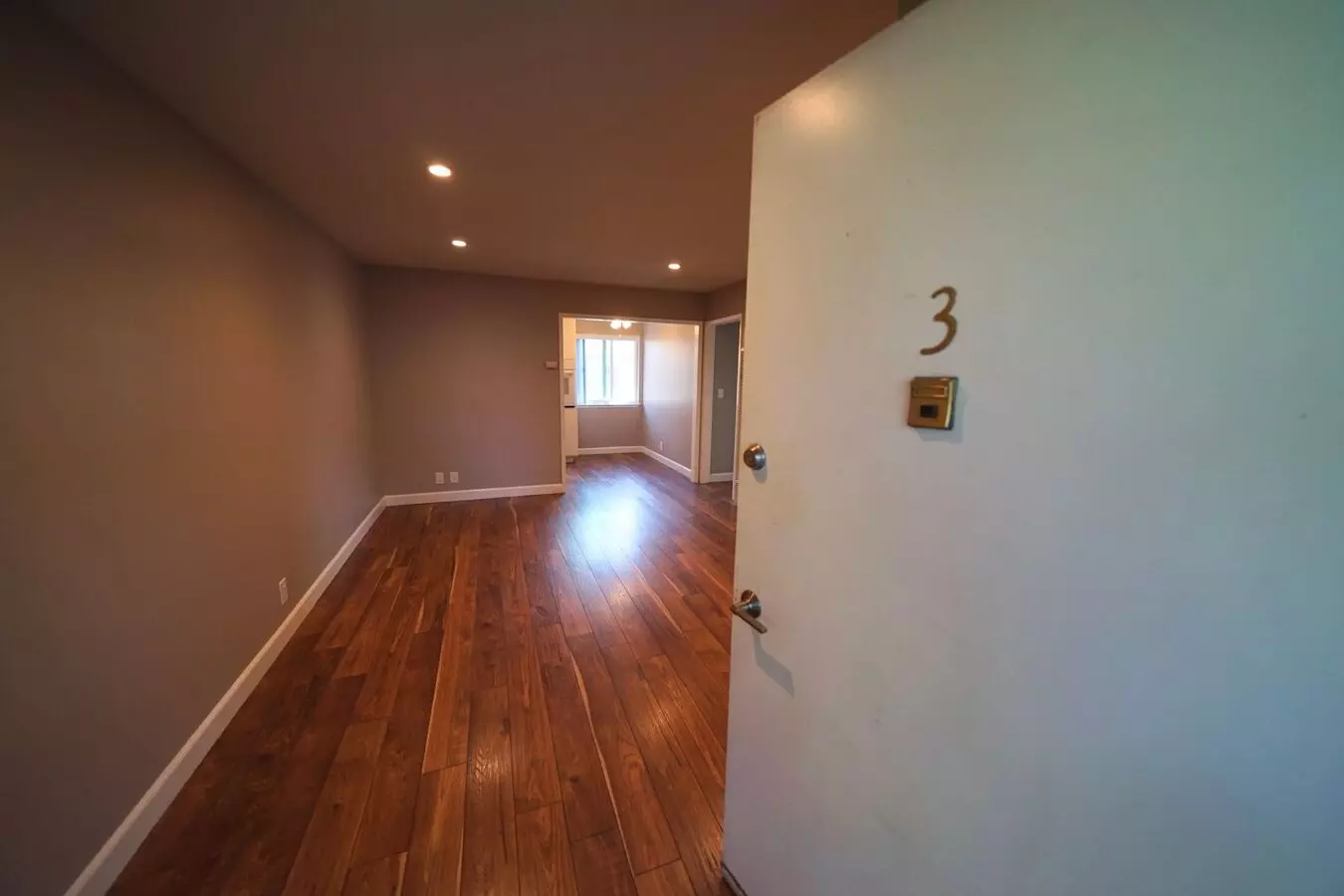 436 Standish photo 2