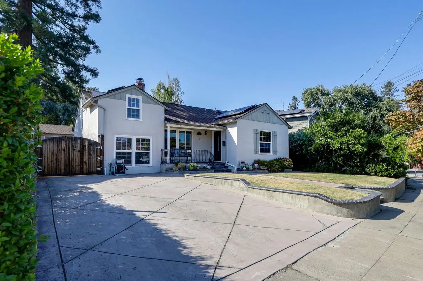 5br/3ba Pet-friendly Entire Property With Separate Guest House | Redwood City | Youtube Tour photo 3