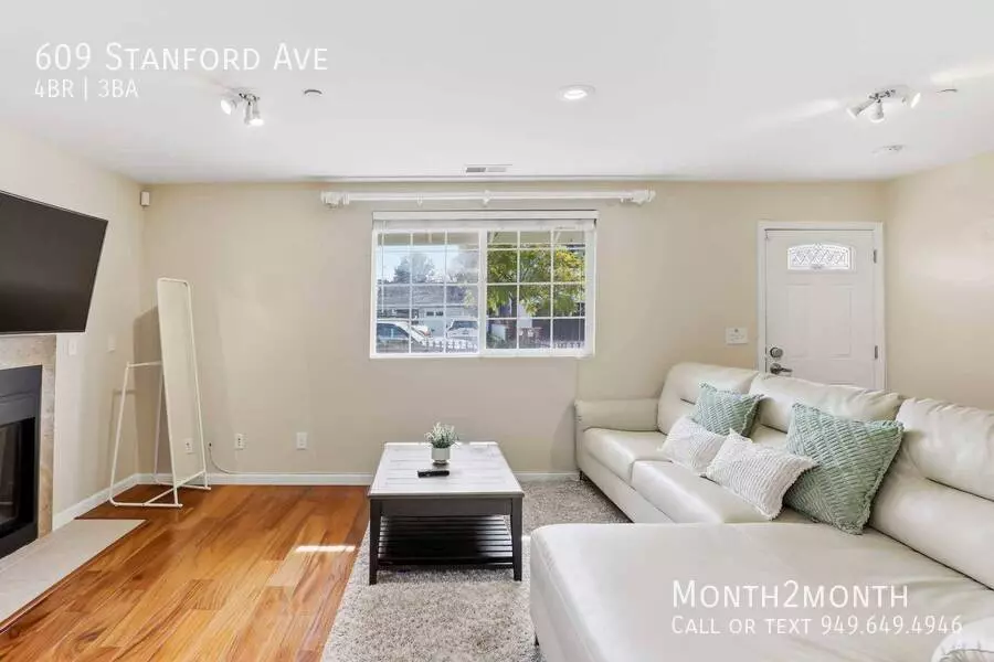 609 Stanford Ave photo 5