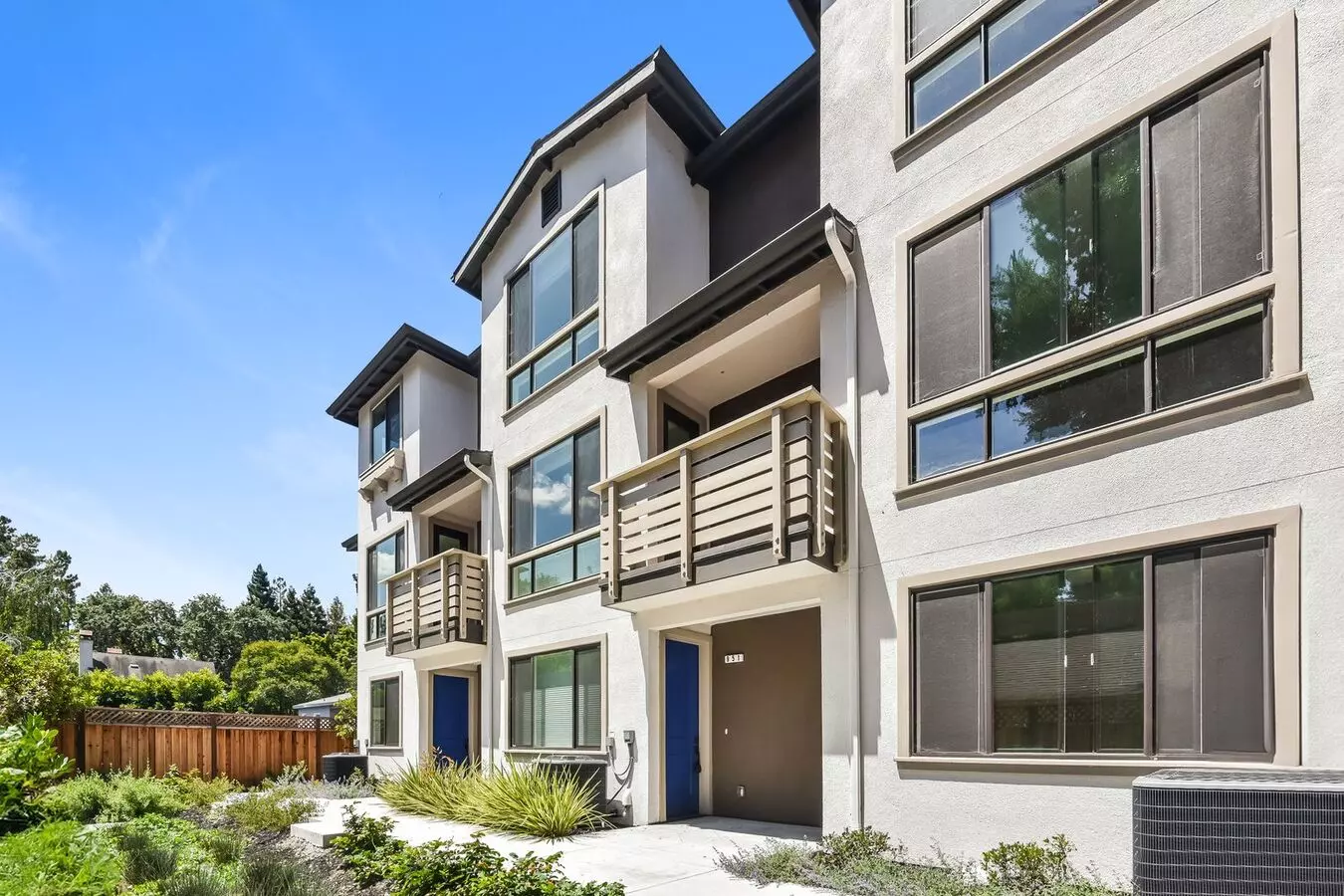 951 Woodside Rd Redwood City, CA 94061 photo 3