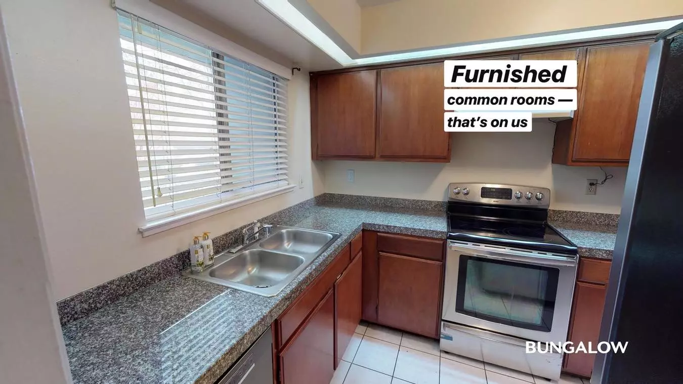 702 Cassia Street, Redwood City, CA 94063 photo 2
