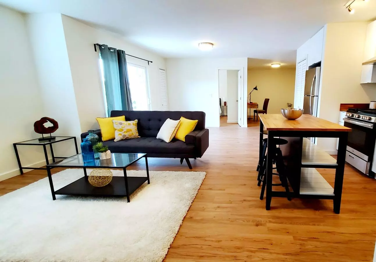 Redwood City: Unfurnished And Remodeled 2 Bed 2 Bath W/ Laundry In Unit, A/c Mini-split &amp; Parking Included photo 5