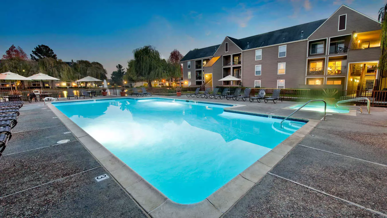 Riva Terra Apartments at Redwood Shores photo 2