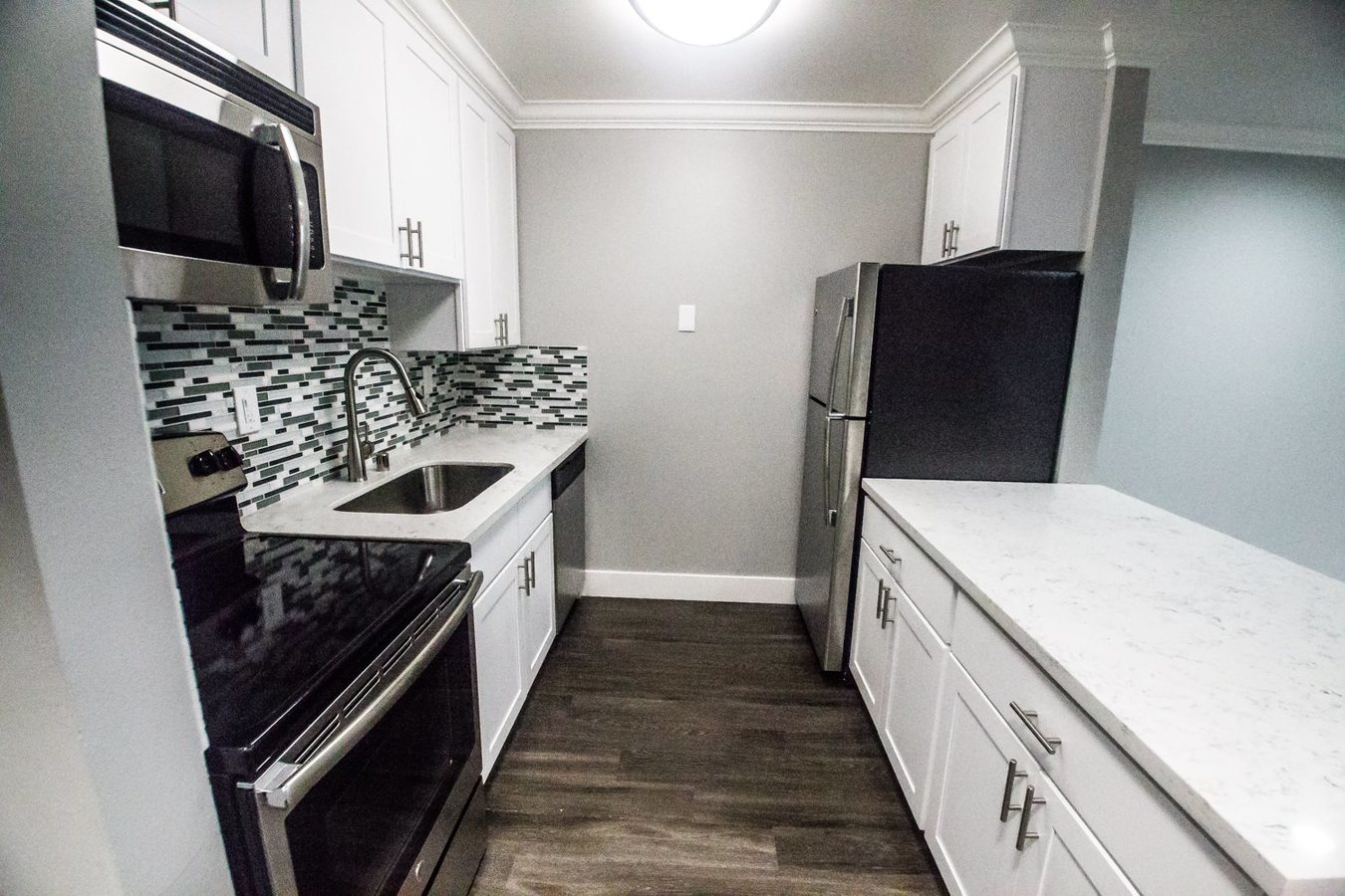 Stone Creek Apartments photo 2