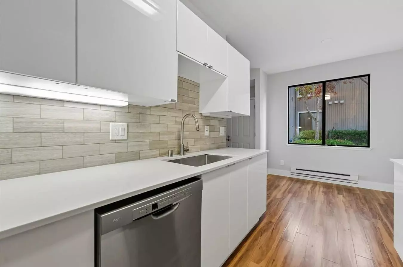 $2,175/month | 1 Bed | 1 Bath | 732 Sq. Ft. | Marina Bay photo 4