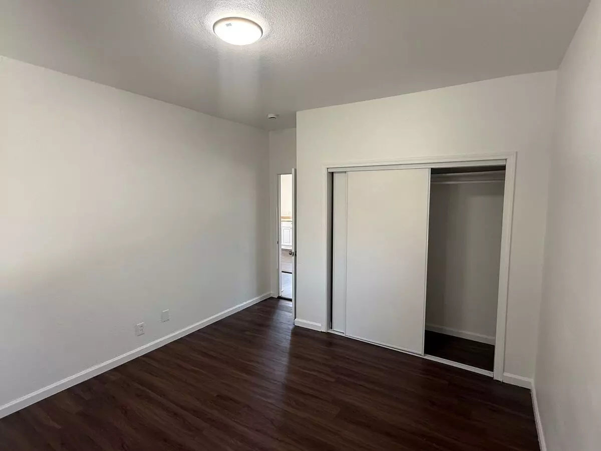 Bissell Ave, 203 photo 2