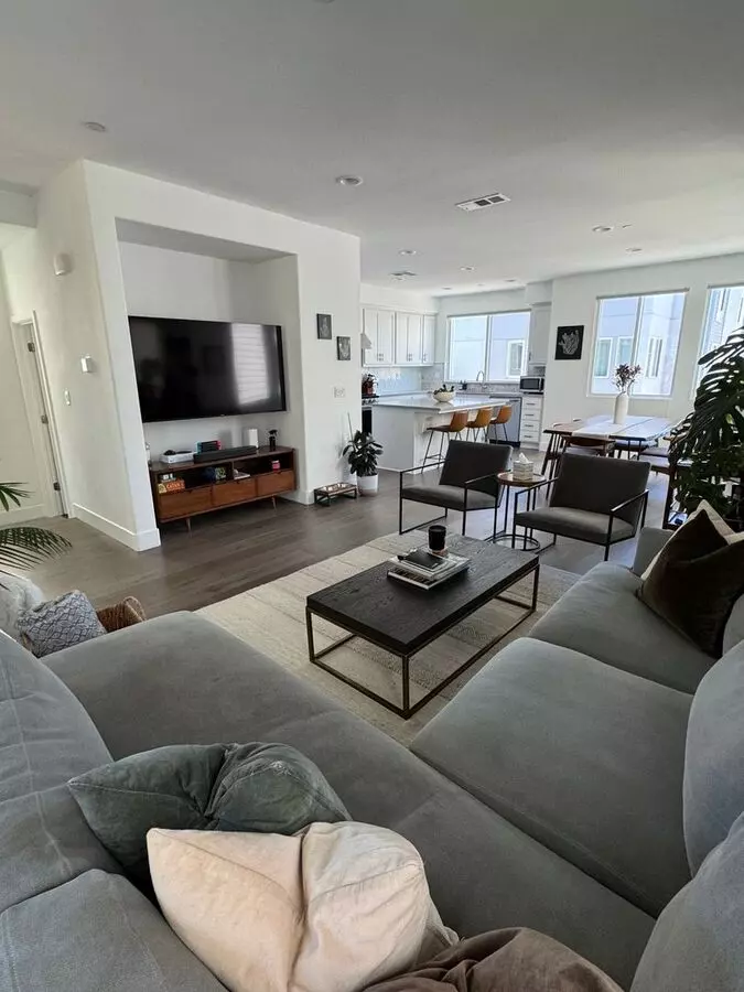 3br Fully Furnished House In Richmond photo 3