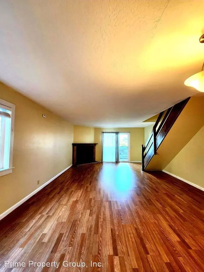 432 Tewksbury Ave. photo 4