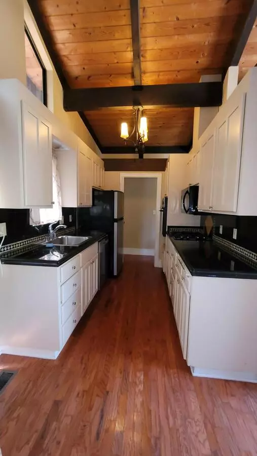 5846 Park Ave photo 4