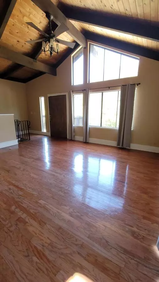 5846 Park Ave photo 3