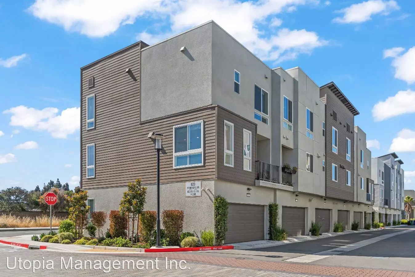 Modern Style and Sophistication, 2 En-Suite BR, 2.5 BA Townhouse photo 4