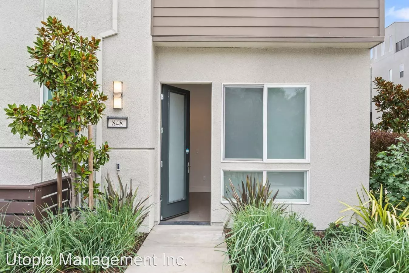 Modern Style and Sophistication, 2 En-Suite BR, 2.5 BA Townhouse photo 2