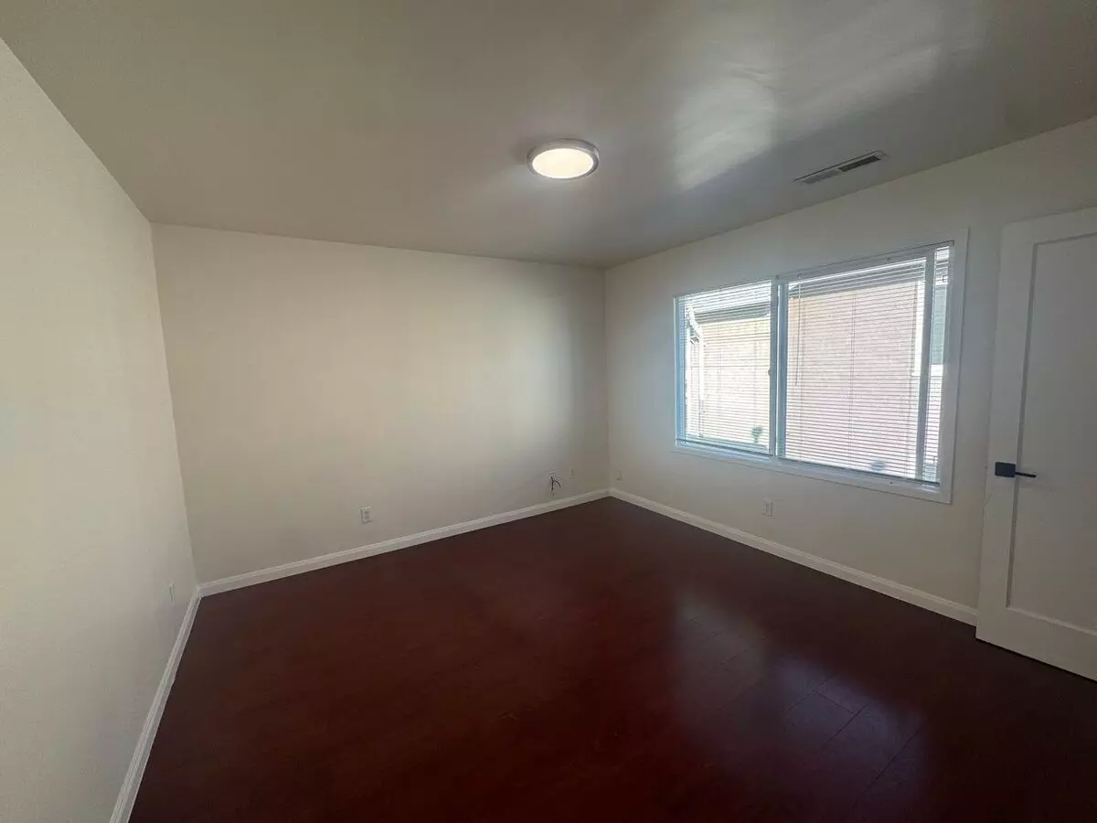 Recently Remodeled 2 Bedroom, On San Pablo Ave, In East Richmond Area photo 4
