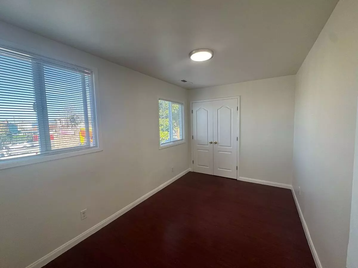 Recently Remodeled 2 Bedroom, On San Pablo Ave, In East Richmond Area photo 5