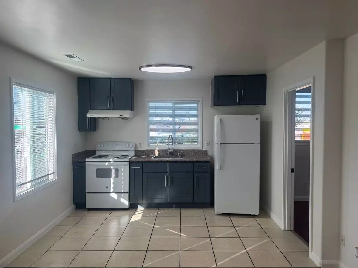 12448 San Pablo Ave, Richmond (Apartment) photo 4